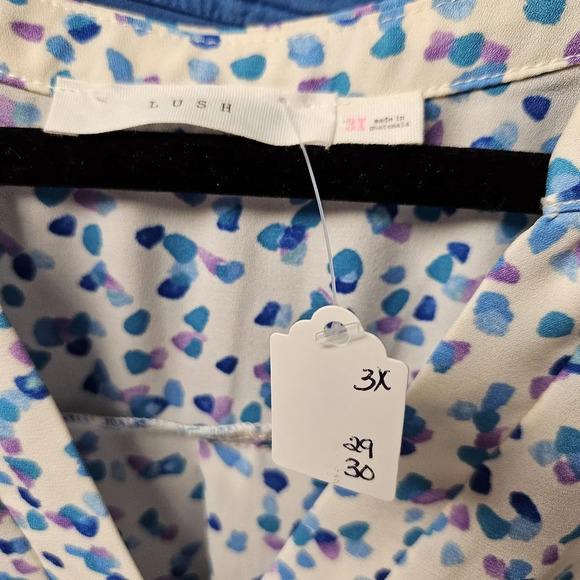 Pretty blouse flowy size 3x - Picture 3 of 4